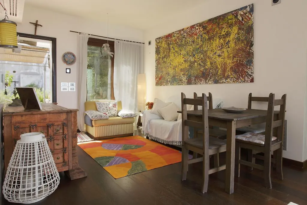 Cottage On The Beach Taormina Italy